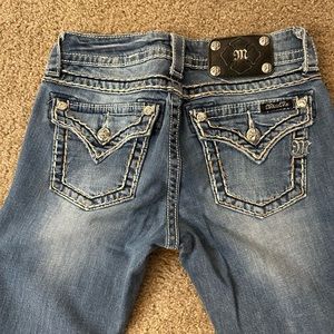 Miss Me. Jeans. 26 Boot. J55754B